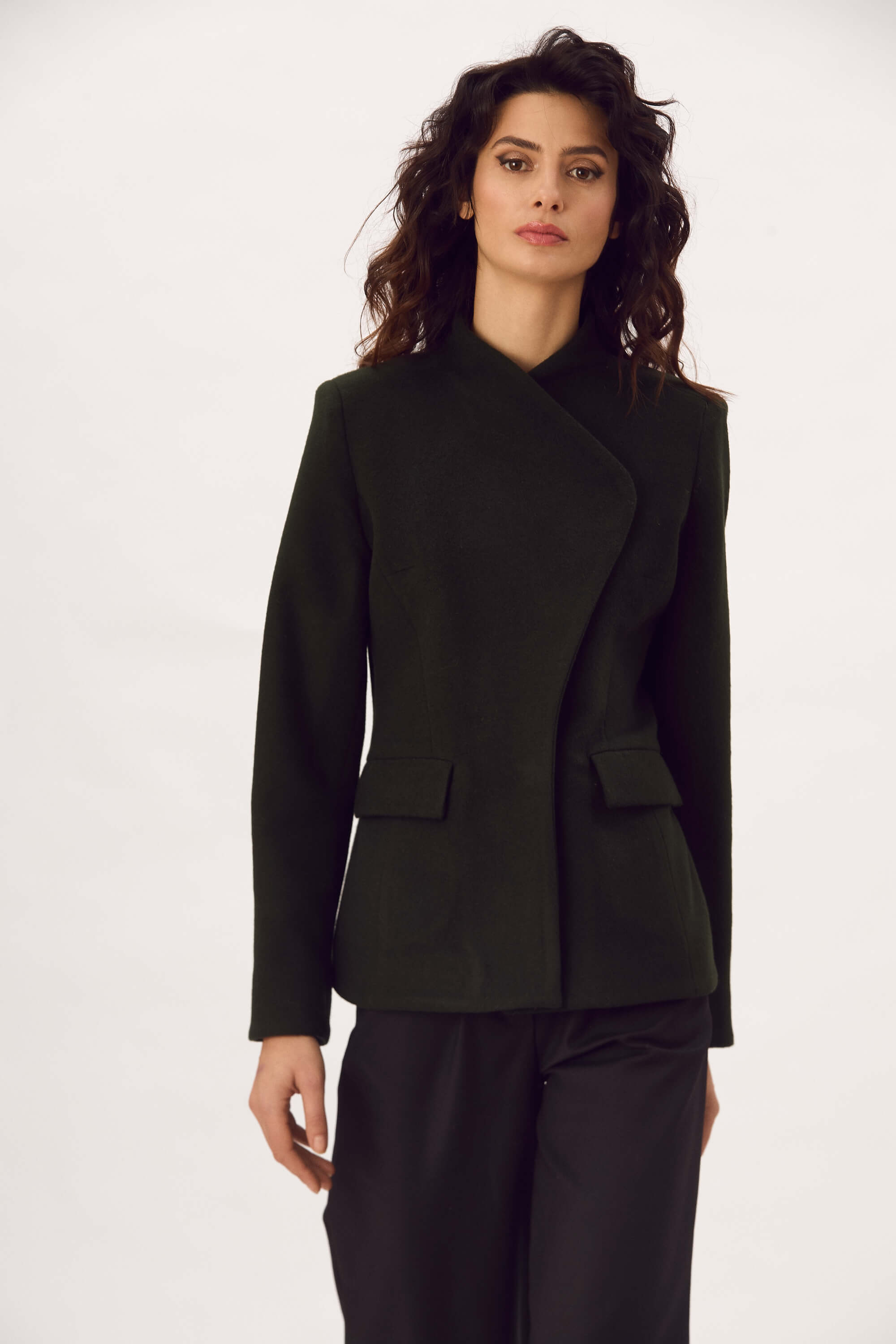 Sacou Petrecut Din Lana "Eliana"