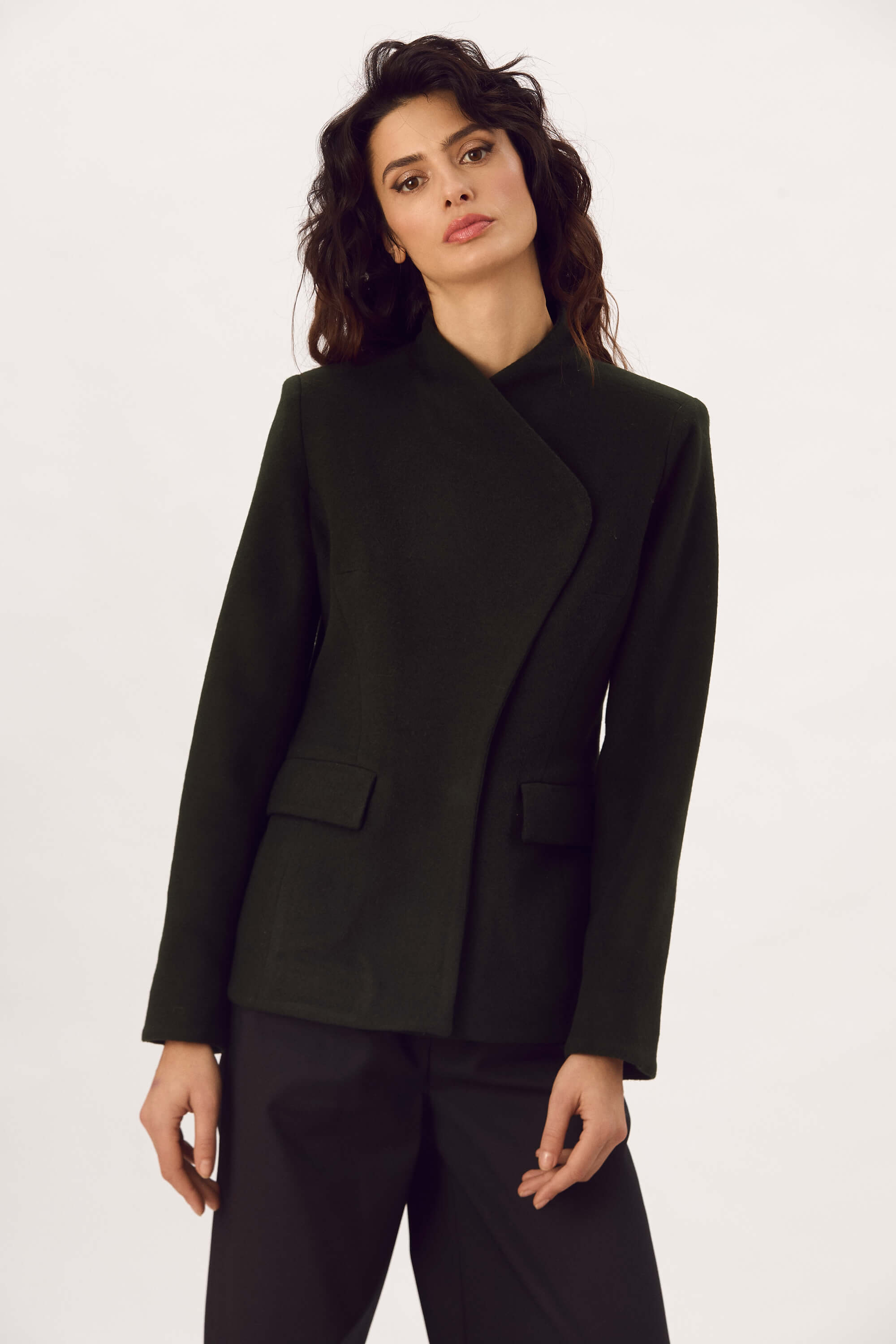 Sacou Petrecut Din Lana "Eliana"